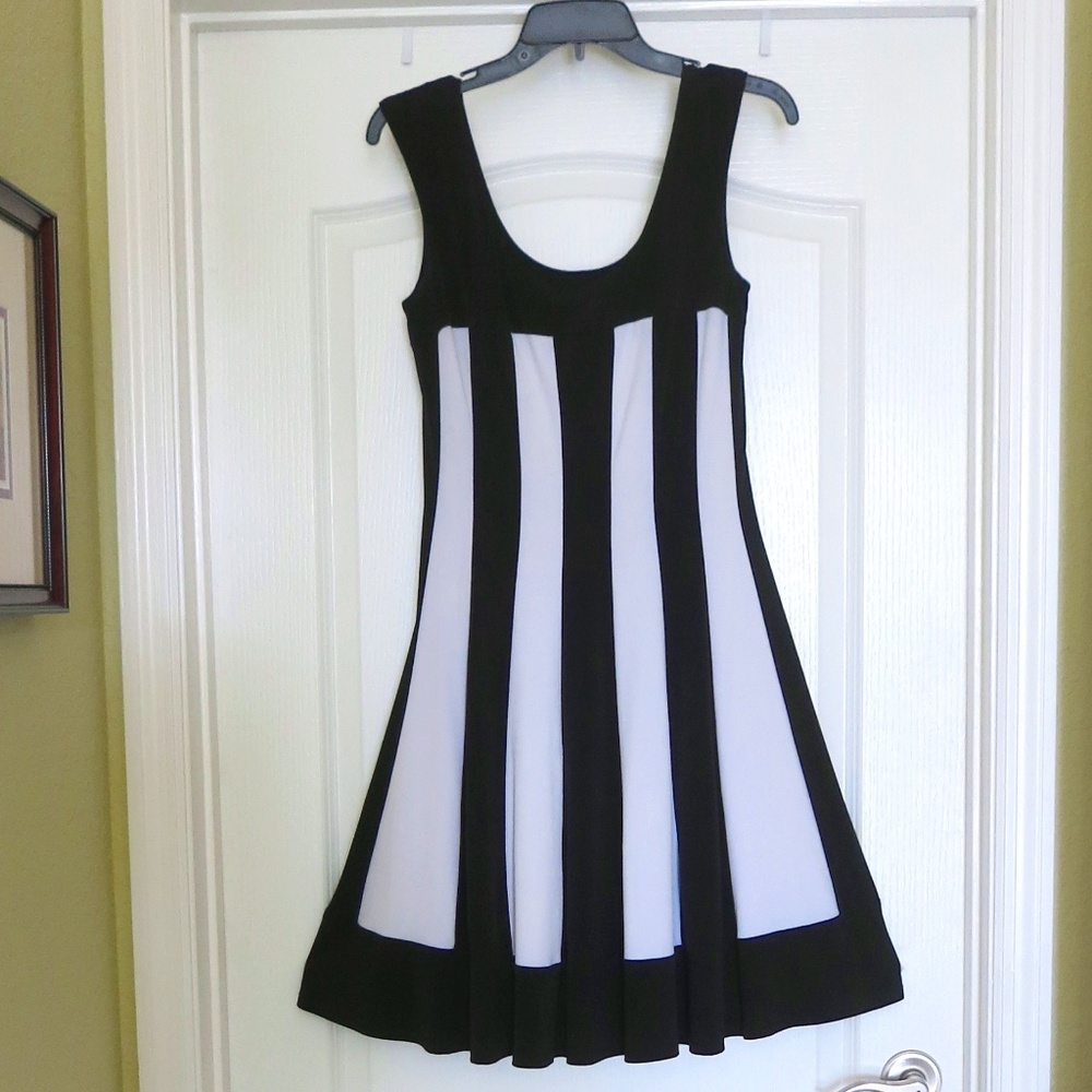 Connected Apparel Black & White Striped Dress Size 6